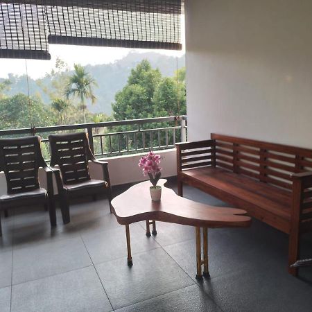 Cherry Blossom Homestays Munnar 2Bhk Exterior foto